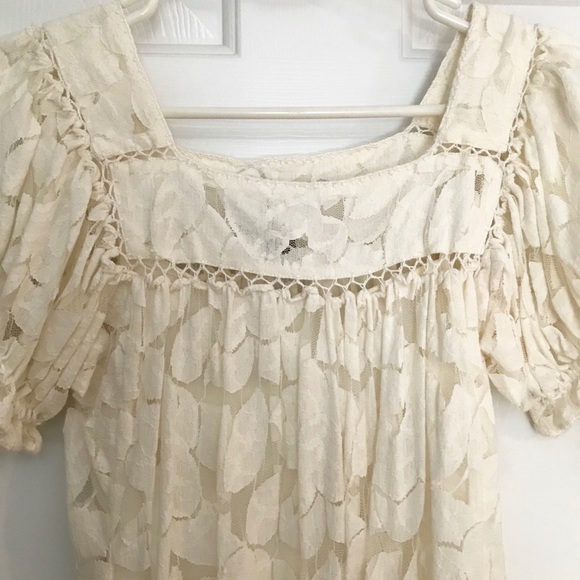 ❌SOLD❌ Trulli (Ann Taylor) cream lace dress - Picture 4 of 6
